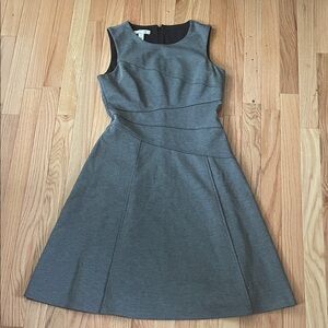 London Style Fit & Flare Mini Dress Womens 4 Gray Sleeveless Minimalist Classy